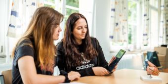 Bild: Lernen mit der Onlinebibliothek