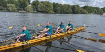 Bild: Ruderboot auf der Alster (Nahaufnahme) 