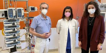 Chefarzt Christoph Haase, Leitende Oberärztin Anahita Taghipour und Klinik-Geschäftsführerin Jana Humrich.