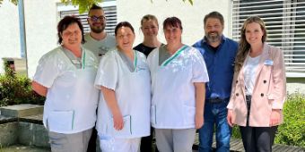 Asklepios Klinik im Städtedreieck investiert in ihre Pflegefachhelfer:innen