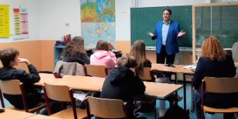 Dr. Christian Glöckner steht auch für Unterricht in Oberviechtach und der Region zur Verfügung
